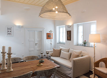 Zeus apartment at Apollonia in Sifnos