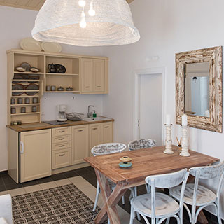 The kitchen of Zeus apartment